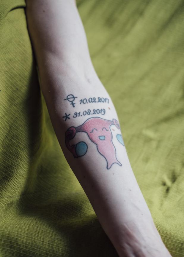 ANNA ROTERS - MOTHERHOOD