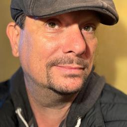 Portrait Andy Scholz